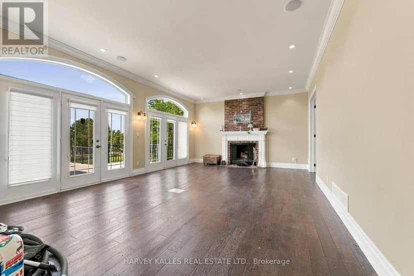 7472 Ashburn Road — photo 16 of 40