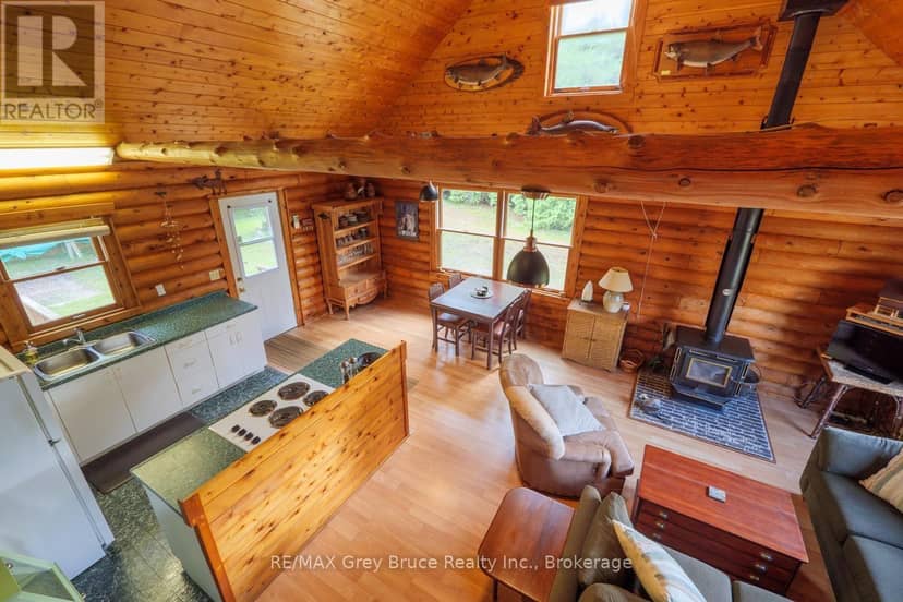 281 Shoreline Avenue — photo 13 of 40