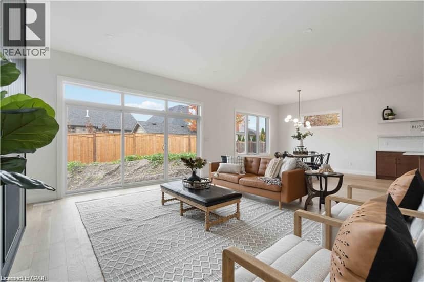 613 SWEETBAY Crescent — photo 8 of 19