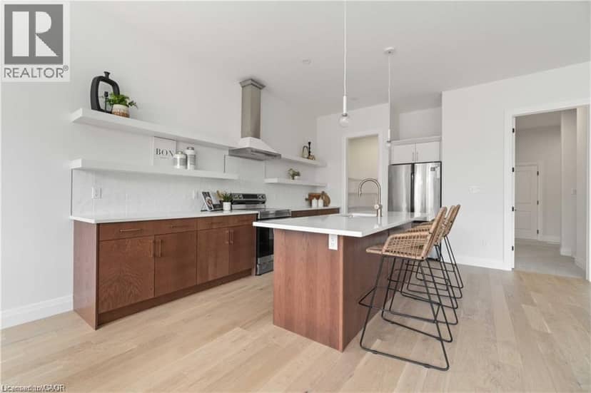613 SWEETBAY Crescent — photo 13 of 19