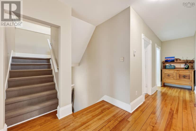 56 Whitney Avenue — photo 23 of 40