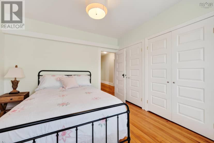 56 Whitney Avenue — photo 25 of 40