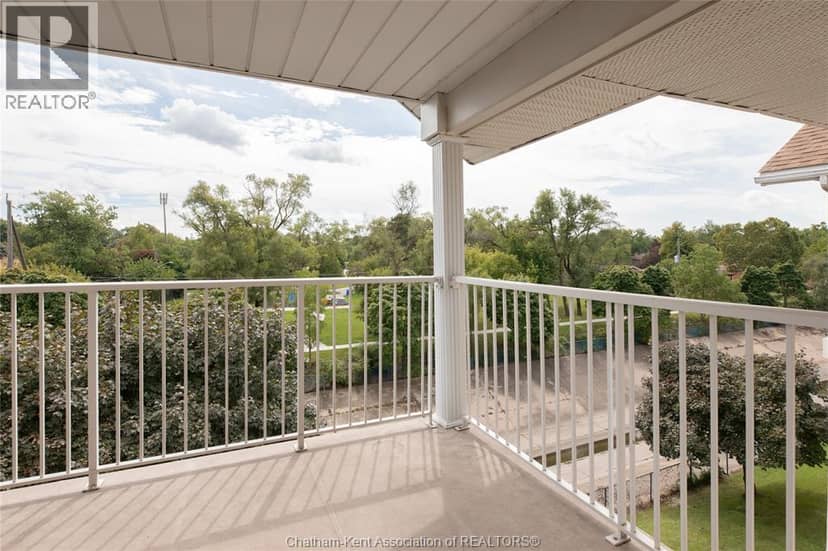 1547 Grand Marais ROAD West Unit# 406 — photo 20 of 28