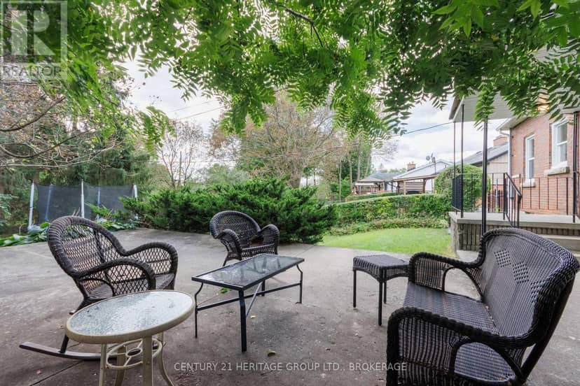 306 Glengarry Road — photo 40 of 40