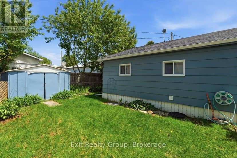 63 - 63 Whites Road — photo 18 of 19