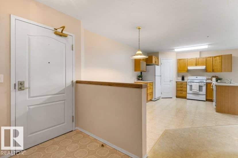 #157 13441 127 ST NW, Edmonton, photo 3