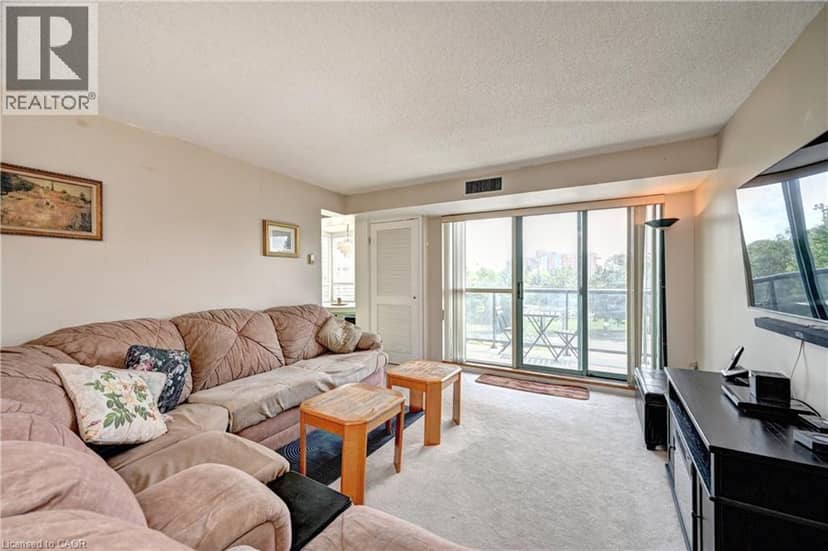 30 BLUE SPRINGS Drive Unit# 305 — photo 11 of 40