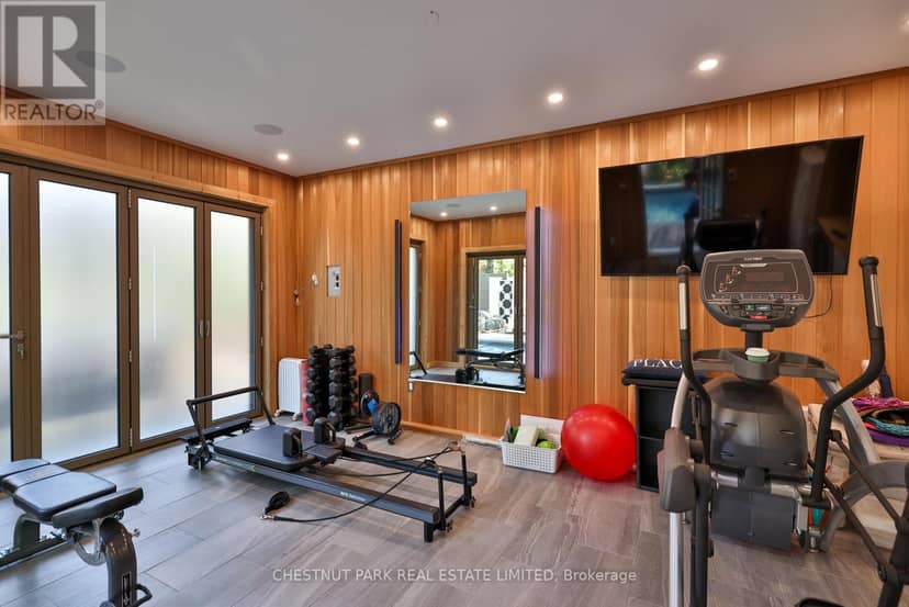 19 Whitehall Road — photo 37 of 39