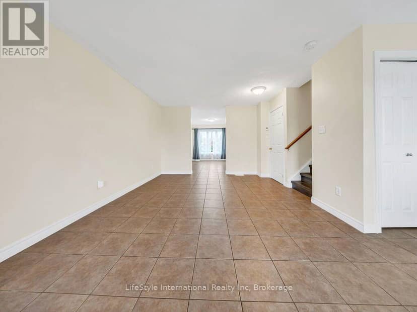 529 Victoria Road N, Guelph, photo 5