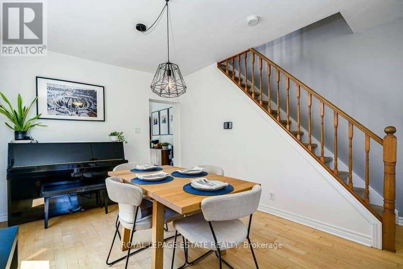 82 August Avenue, Toronto, photo 7
