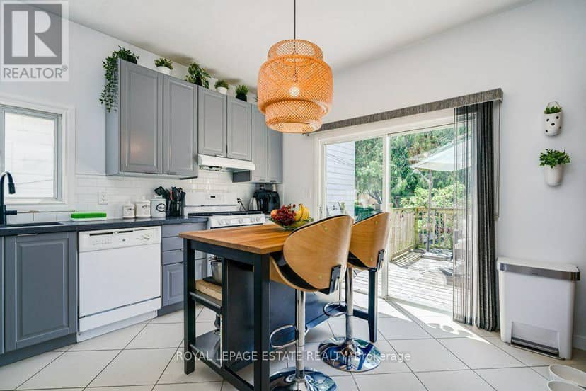 82 August Avenue, Toronto, photo 8