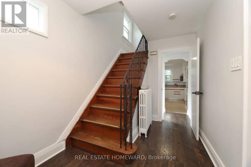 1 Pinegrove Avenue — photo 13 of 30