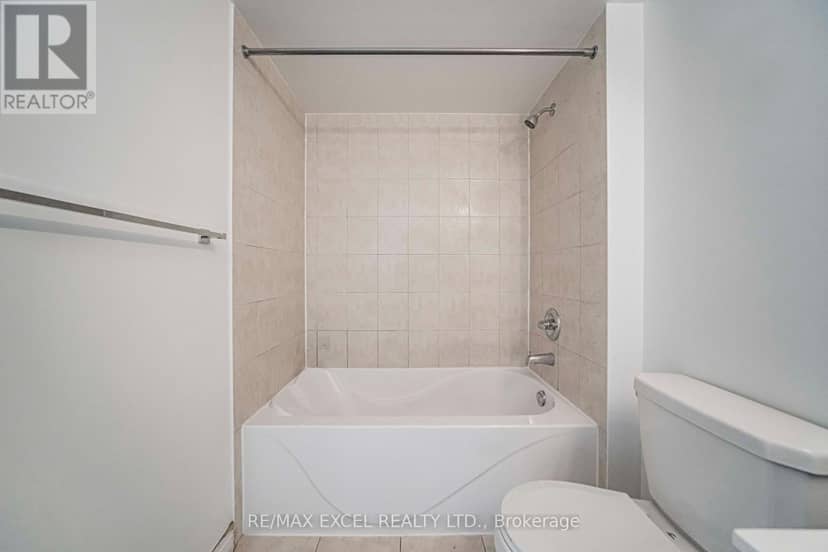 2304 - 50 Town Centre Court — photo 25 of 40