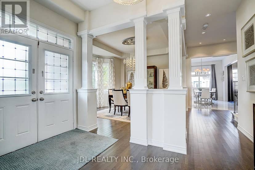 39 Jeffrey Nihda Crescent — photo 10 of 40
