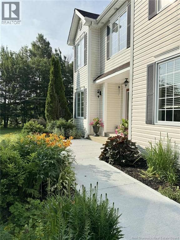 457 Rennie Road — photo 6 of 40