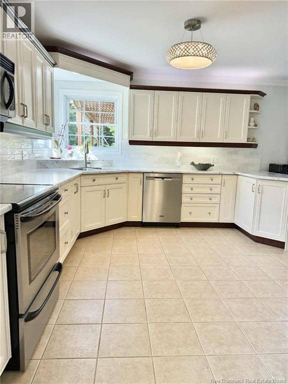 457 Rennie Road — photo 13 of 40