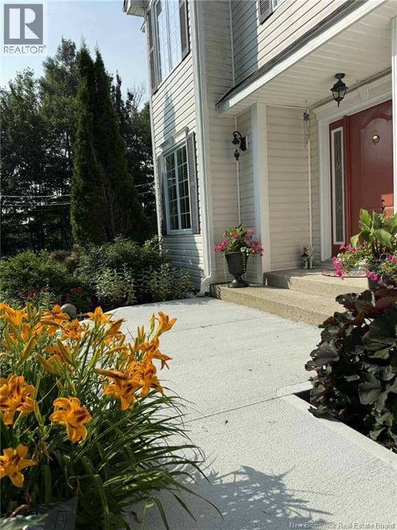457 Rennie Road — photo 7 of 40