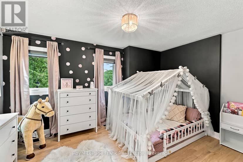 6 Foxbury Road — photo 31 of 40