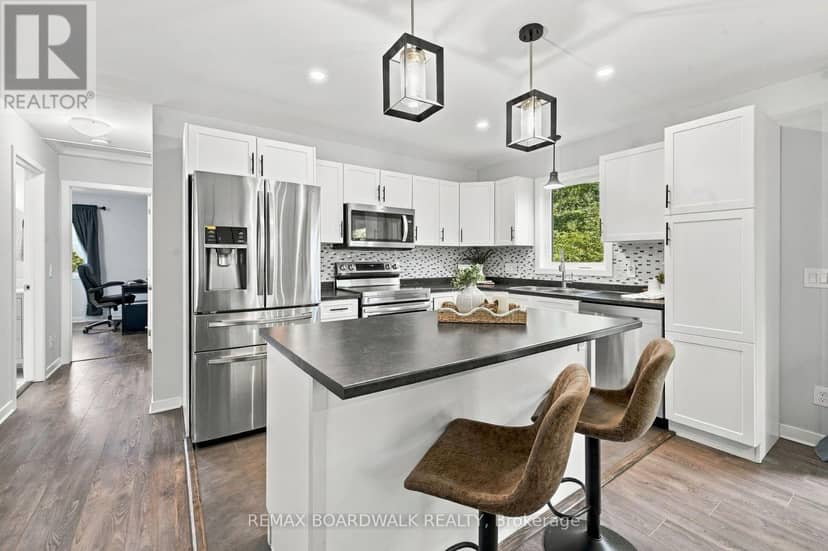 176 Maple Street — photo 13 of 40