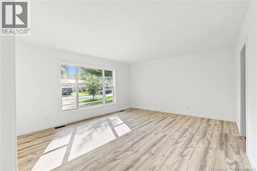91 Bates Street — photo 6 of 40