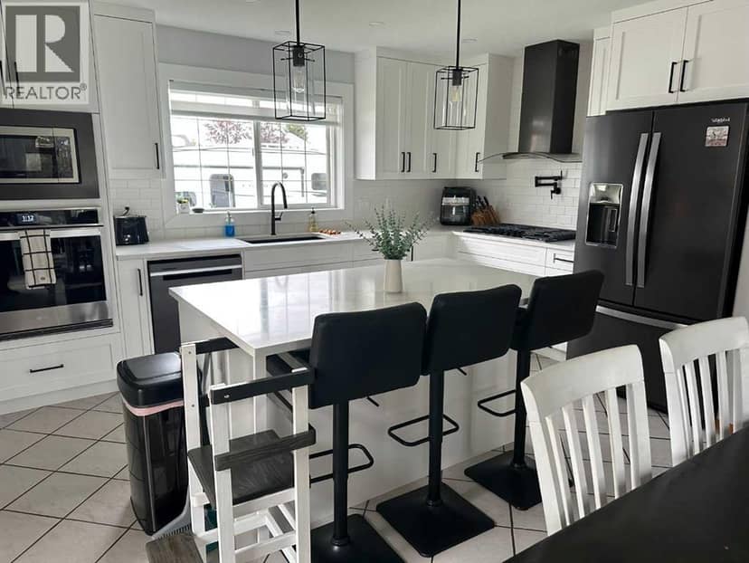 8 Westpoint Drive, Didsbury, photo 7