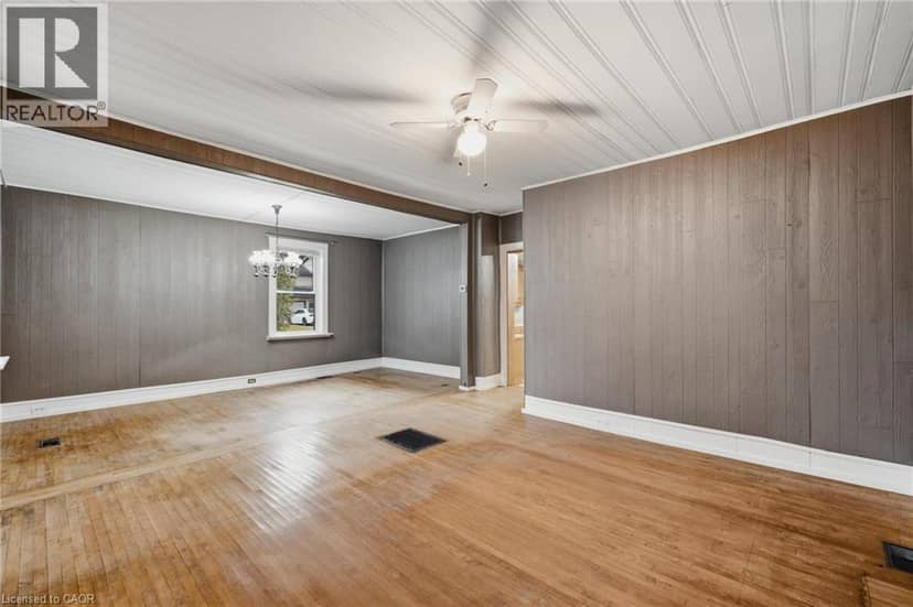 485 WALLACE Avenue S — photo 8 of 33