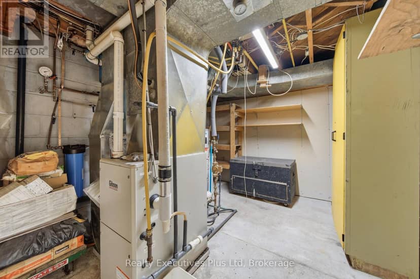 361 Metcalfe Street — photo 22 of 30