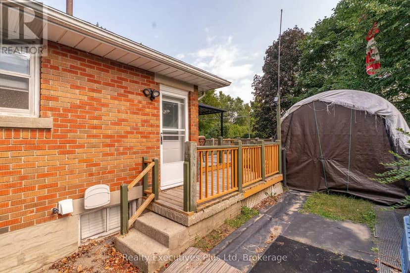 361 Metcalfe Street — photo 24 of 30