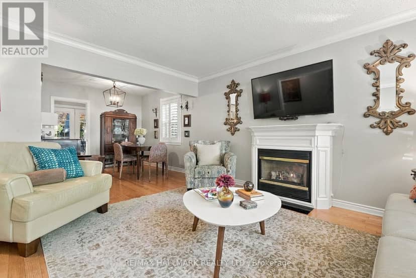 77 Glen Davis Crescent — photo 10 of 40