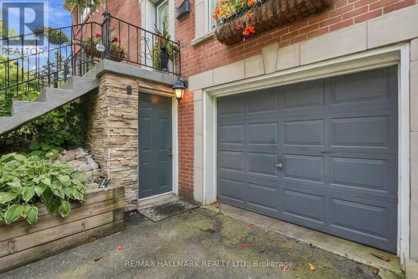 77 Glen Davis Crescent, Toronto, photo 3