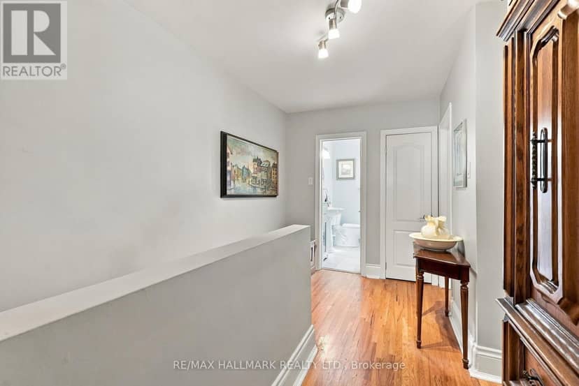 77 Glen Davis Crescent — photo 38 of 40