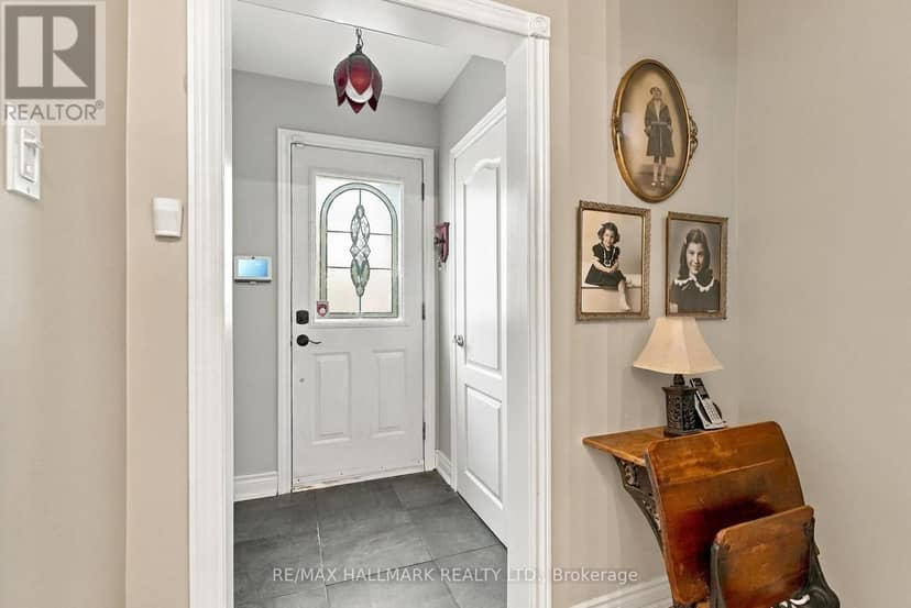 77 Glen Davis Crescent, Toronto, photo 5