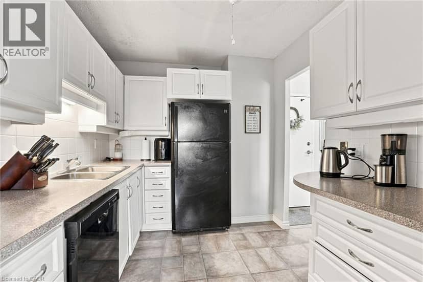 640 WEST Street Unit# 506 — photo 15 of 27