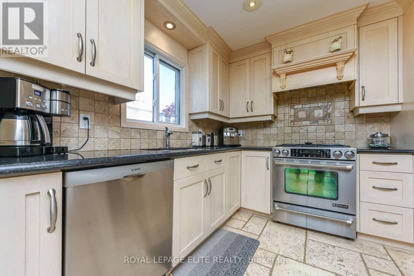 67 Elmbrook Crescent E — photo 18 of 40