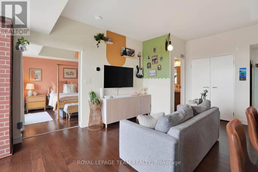 808 - 555 Anand Private — photo 12 of 32