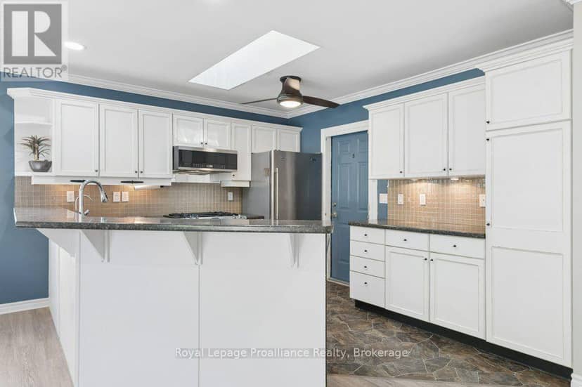 36 Heartwood Drive — photo 12 of 40