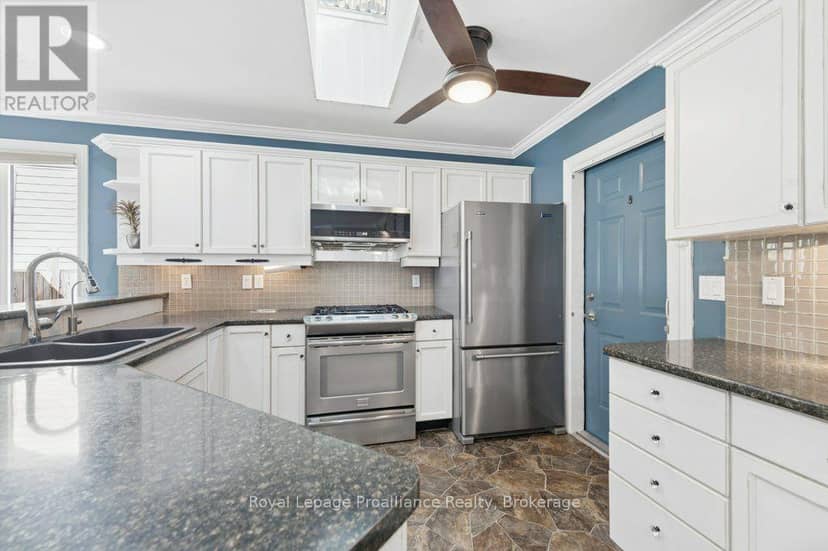 36 Heartwood Drive — photo 14 of 40