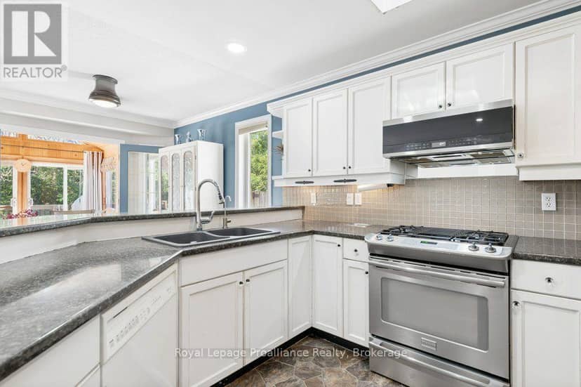 36 Heartwood Drive — photo 15 of 40