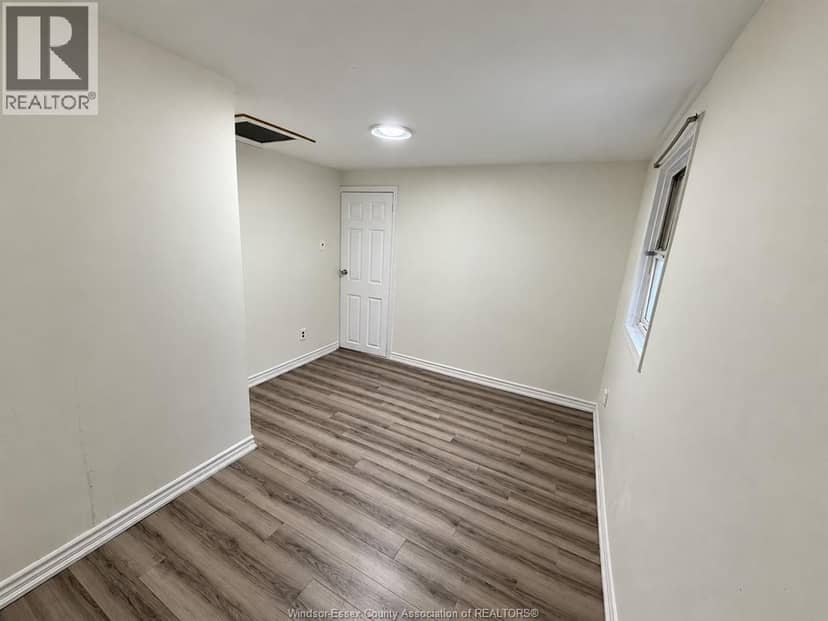 3553 King Street — photo 9 of 17