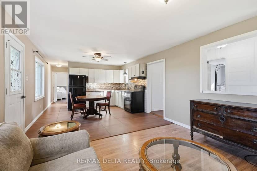 3137 Union Street — photo 11 of 34