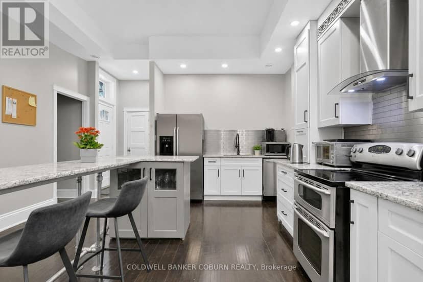 698 Cooper Street, Ottawa, photo 7