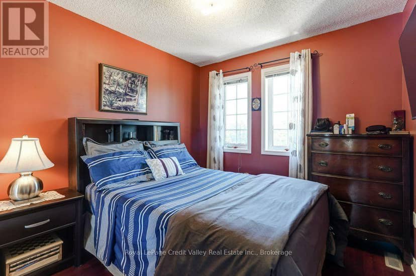 23 Tinsmith Street — photo 17 of 37