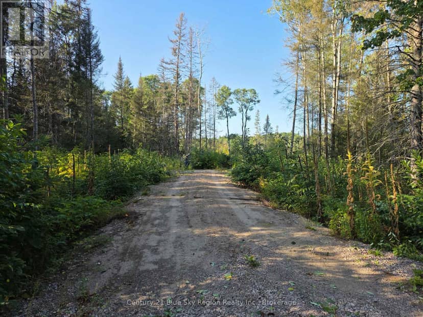356 Hunt Line, Powassan, photo 2
