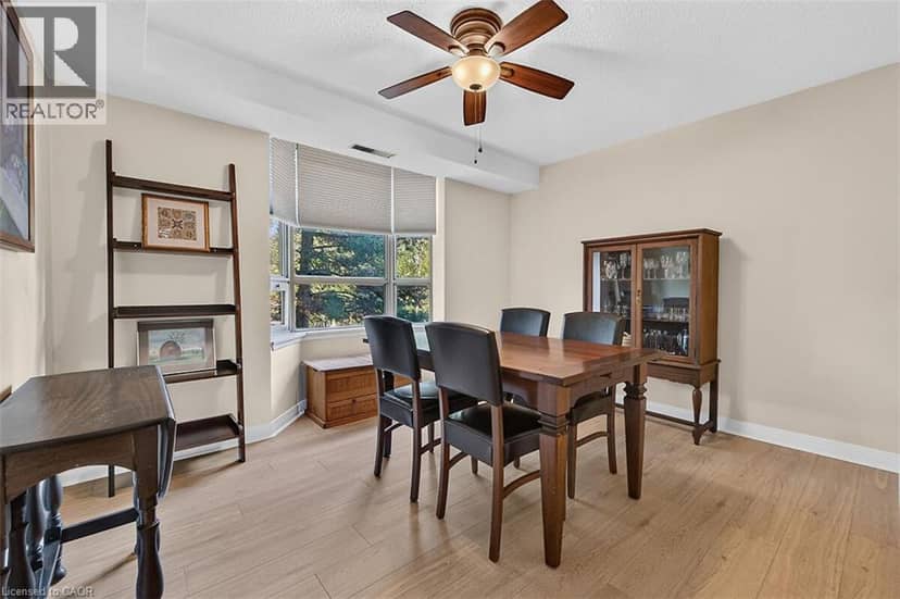 6 VILLAGE GREEN Boulevard Unit# 202 — photo 24 of 40