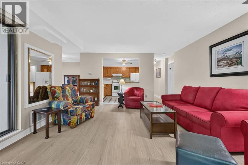 6 VILLAGE GREEN Boulevard Unit# 202 — photo 19 of 40
