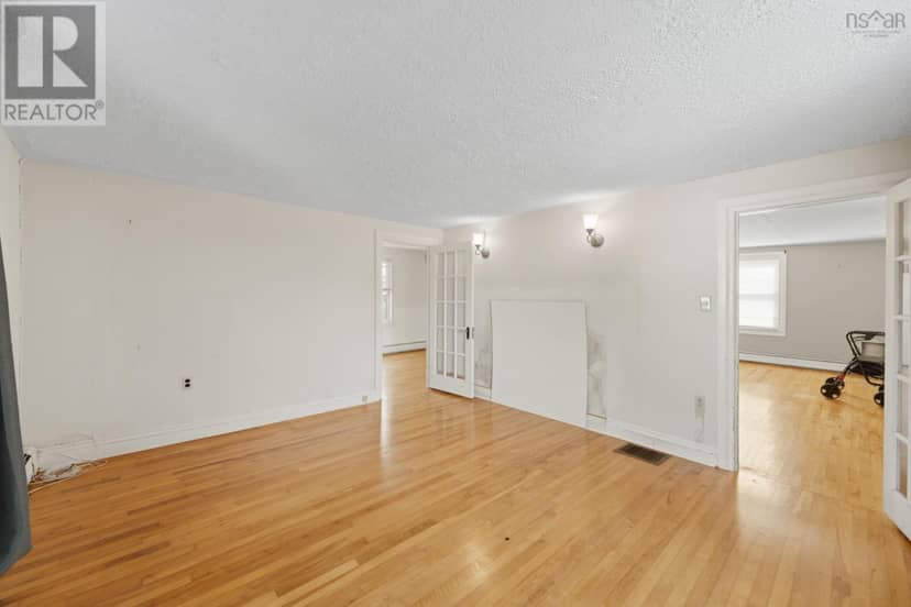 47 Little Brook Lane — photo 8 of 40