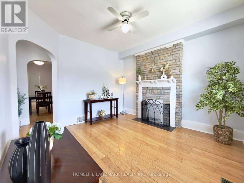 67 Banting Avenue — photo 3 of 26