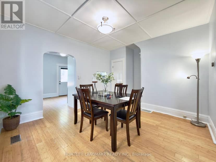 67 Banting Avenue — photo 9 of 26