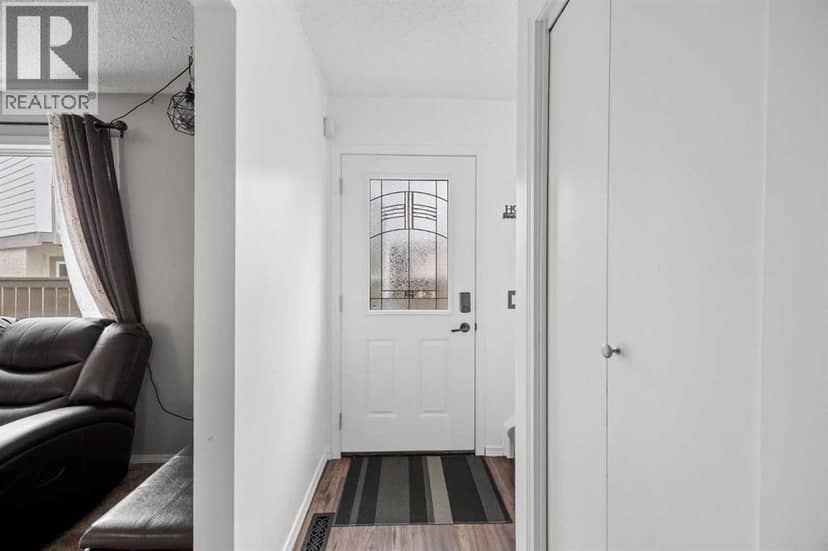 8, 111 Huntington Park Green NW, Calgary, photo 4