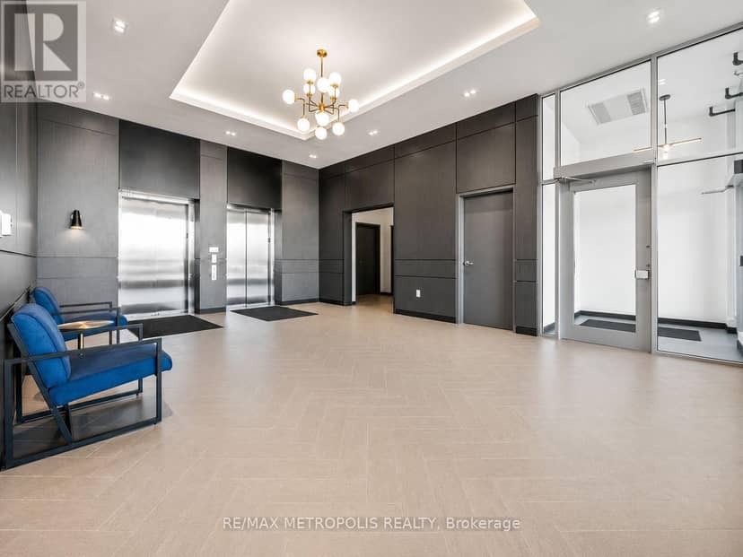 422 - 430 Essa Road, Barrie, photo 3